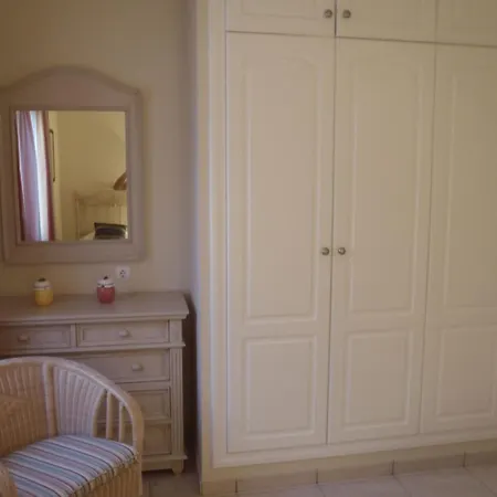 Luxurioese Mit Sonnenterrasse By Interhome