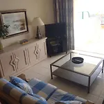 아파트 Luxurioese Mit Sonnenterrasse By Interhome *