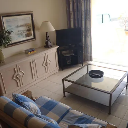 Διαμέρισμα Luxurioese Mit Sonnenterrasse By Interhome *
